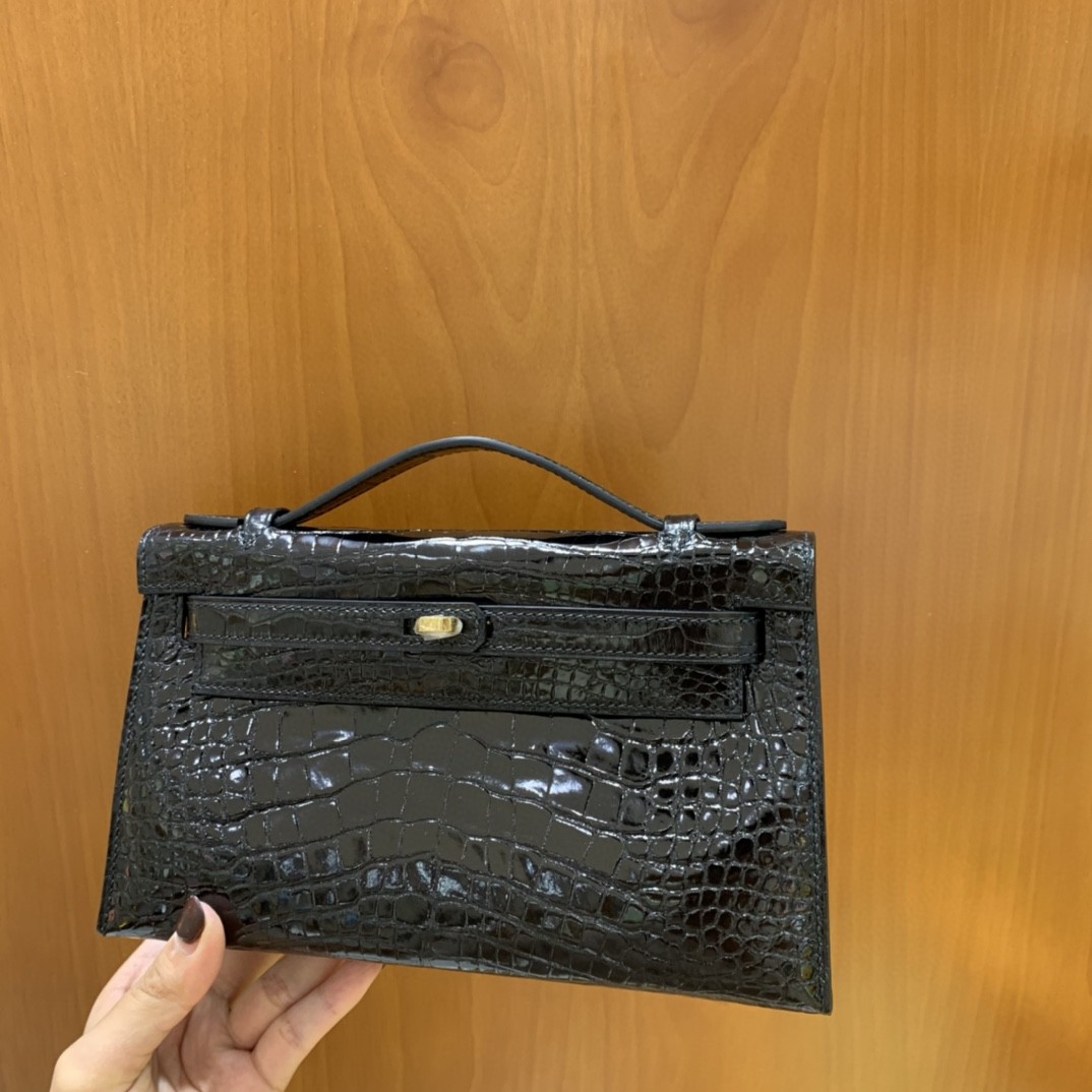 Hermès（爱马仕）minikelly 迷你凯莉 黑色 亮面美洲鳄 金扣 22cm