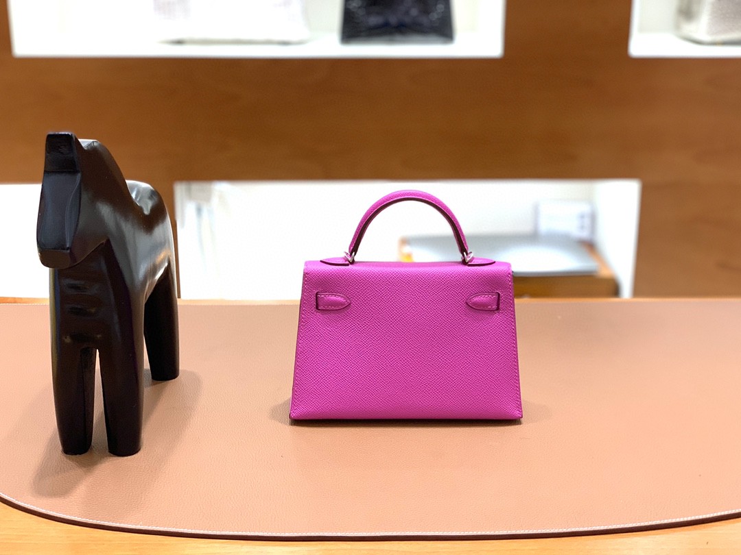 Hermès（爱马仕）mini Kelly 迷你凯莉 Epsom i9玉兰粉 银扣 19cm 现货