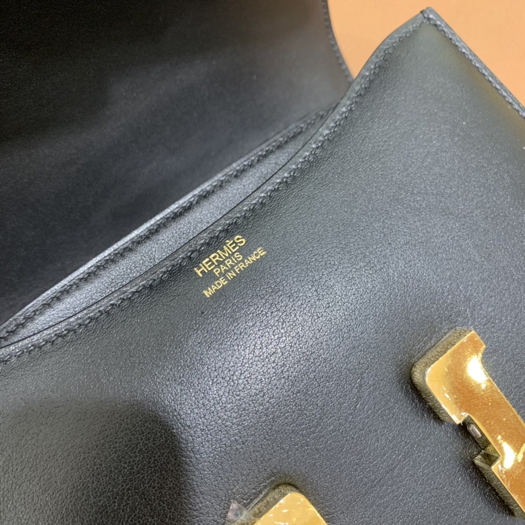 Hermès（爱马仕）Constance 空姐包 swift 黑色 金扣 19cm