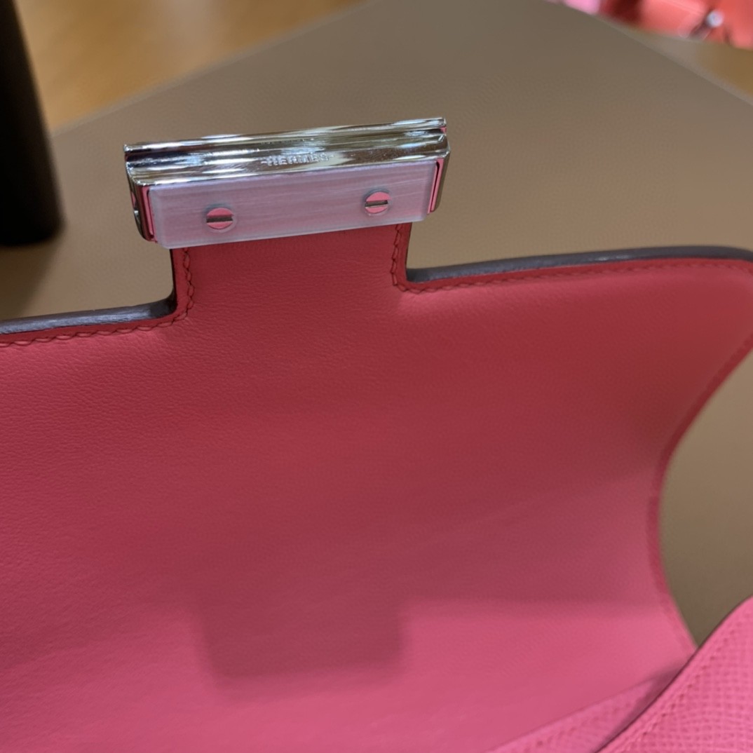 Hermès（爱马仕）Constance 空姐包 Epsom 唇膏粉 19cm 银扣