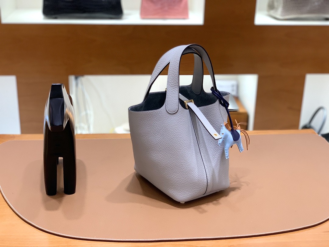 Hermès（爱马仕）Picotin 菜篮包 TC 4Z海鸥灰 18cm 金扣