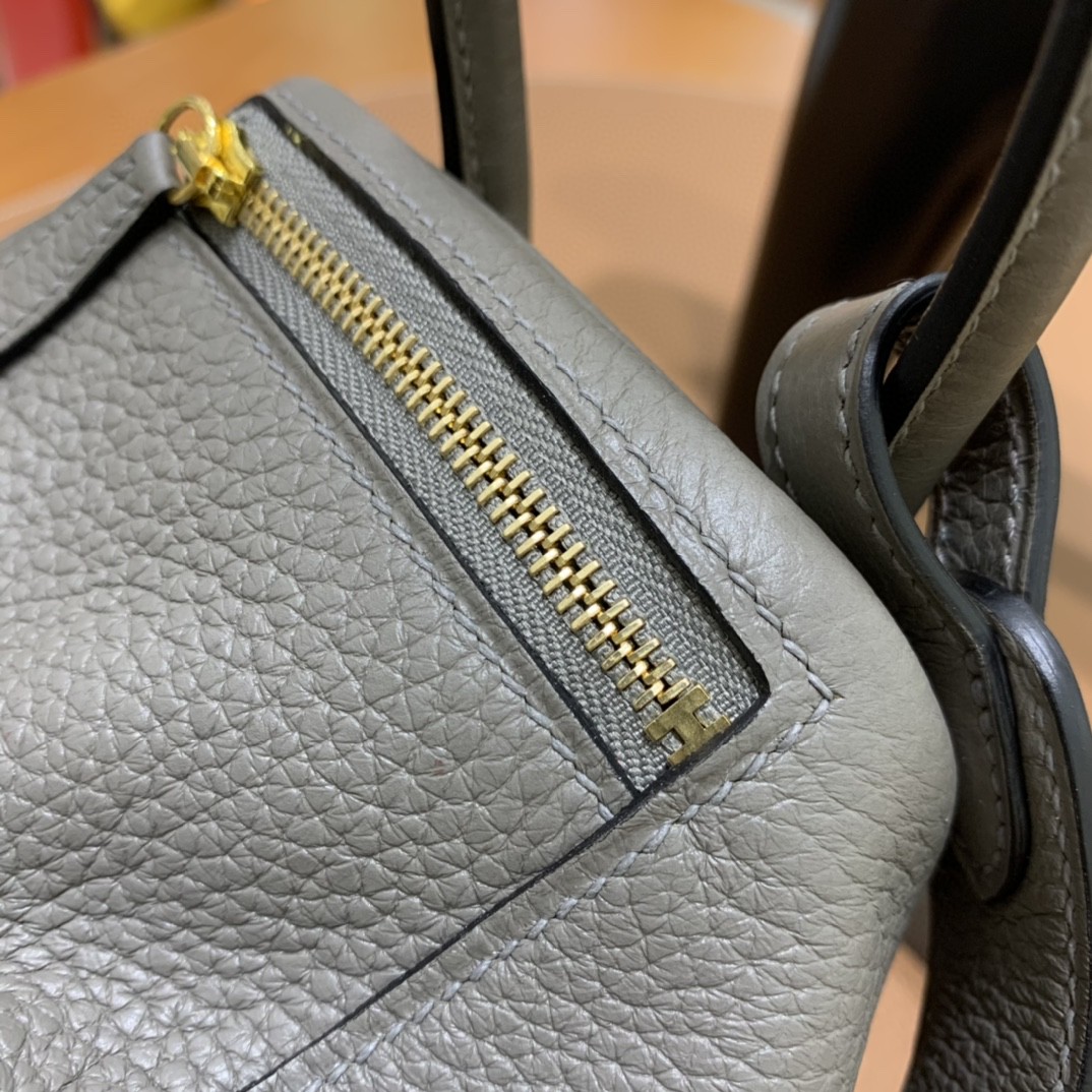 Hermès（爱马仕） minilindy 迷你琳迪 TC 锡器灰 金扣