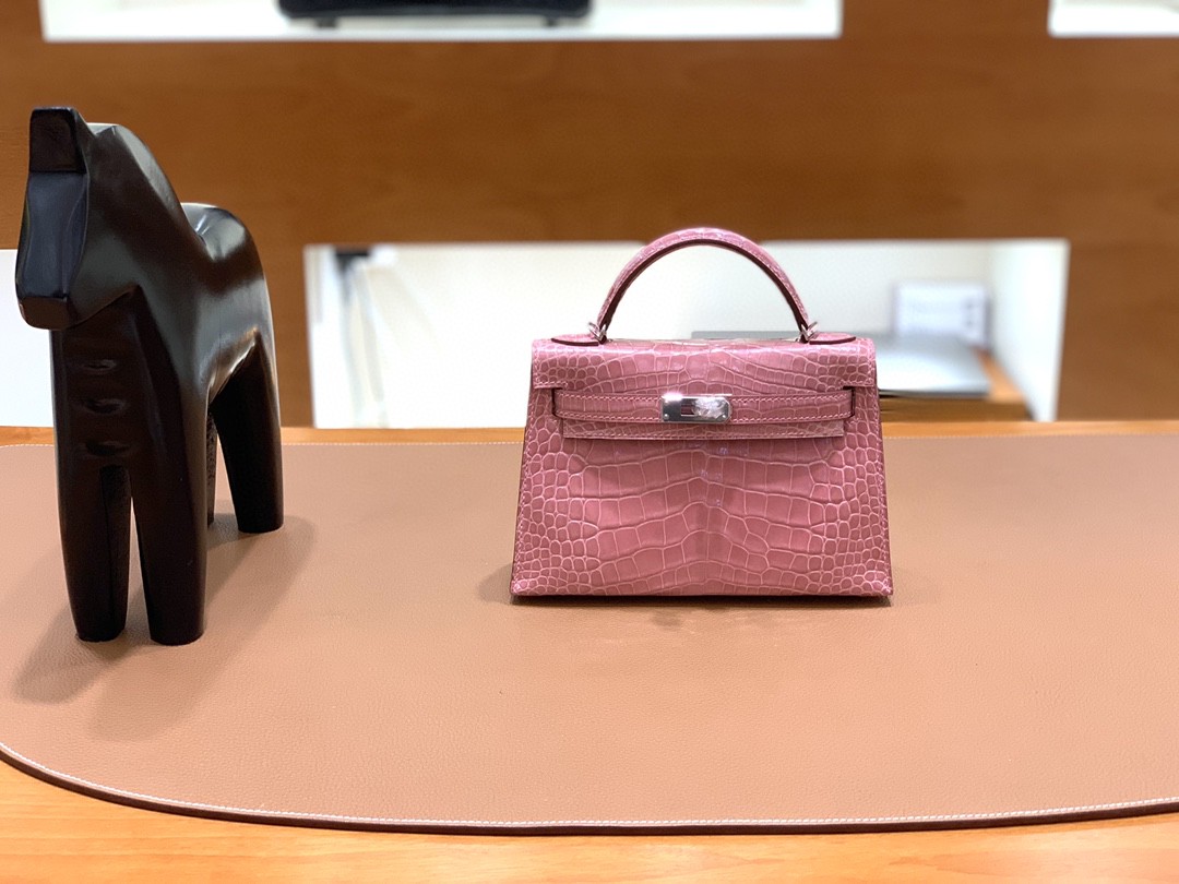 Hermès（爱马仕）minikelly 迷你凯莉 美洲鳄 樱花粉 19cm 银扣