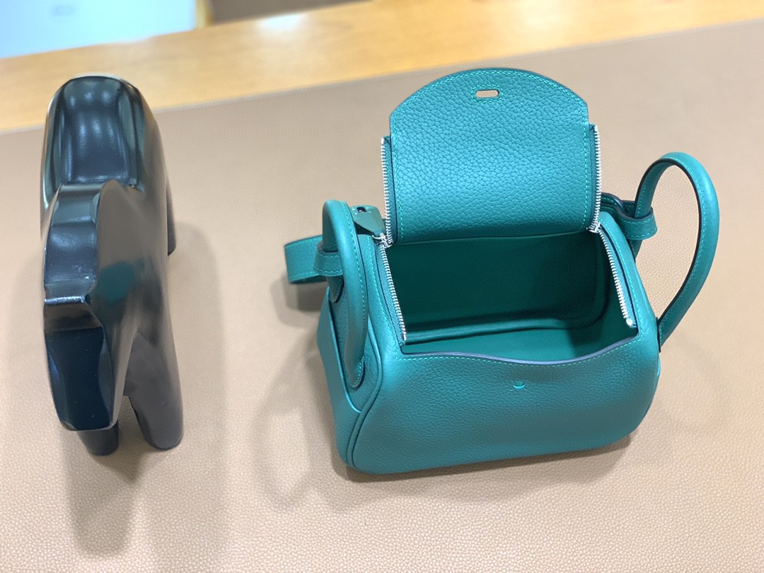 Hermès（爱马仕）mini lindy 迷你琳迪 TC 丝绒绿 金扣 19cm