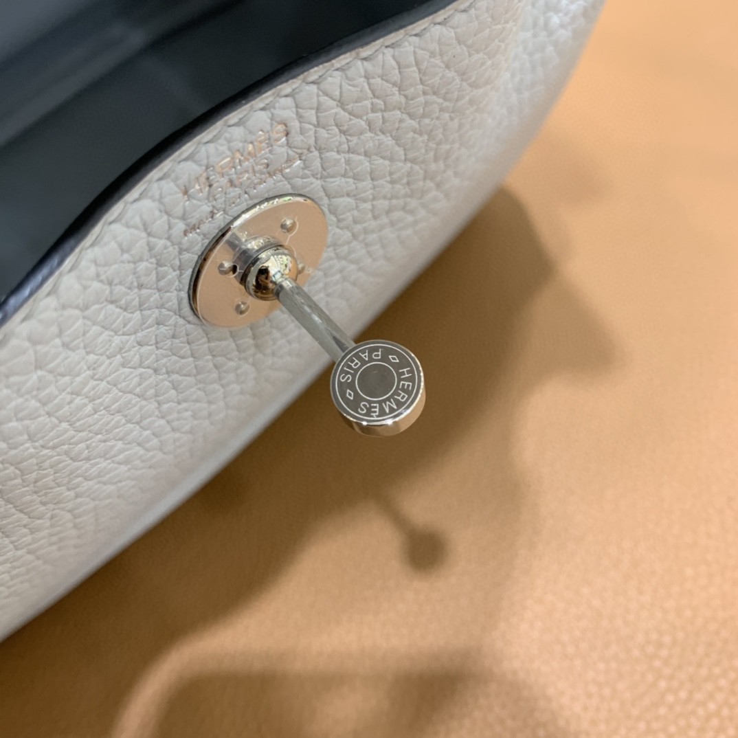 Hermès（爱马仕）minilindy 迷你琳迪 TC 雾蓝色 银扣