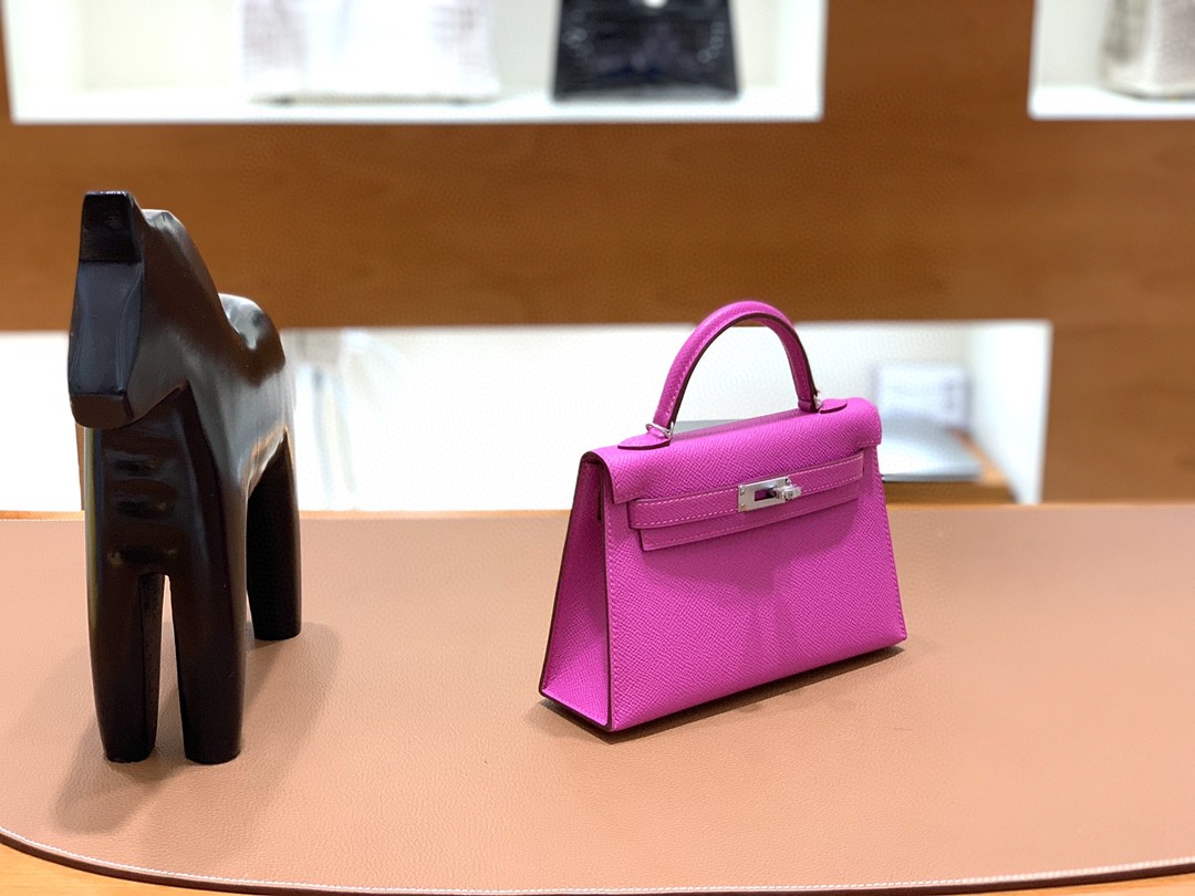 Hermès（爱马仕）mini Kelly 迷你凯莉 Epsom i9玉兰粉 银扣 19cm 现货
