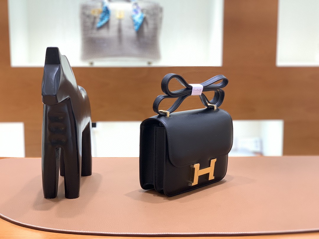 Hermès（爱马仕）Constance 空姐包 swift 黑色 金扣 19cm