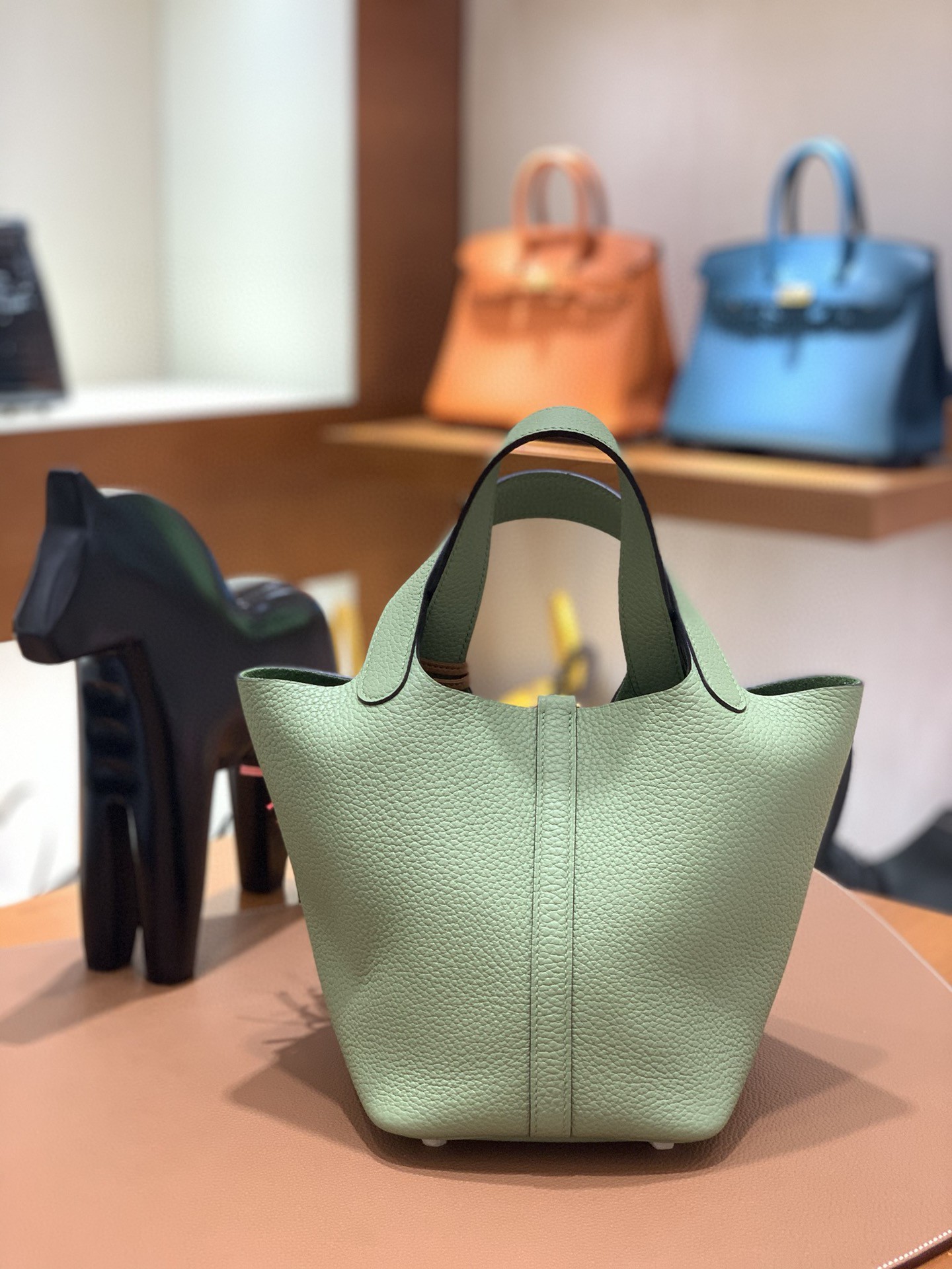Hermès（爱马仕）Picotin 菜篮子 TC 3i牛油果绿 金扣 18cm