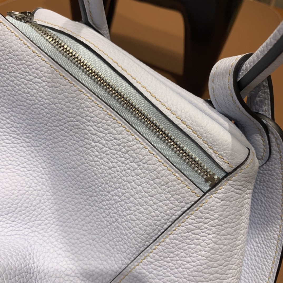 Hermès（爱马仕）Lindy 琳迪包 TC T0 雾蓝色 银扣 26cm