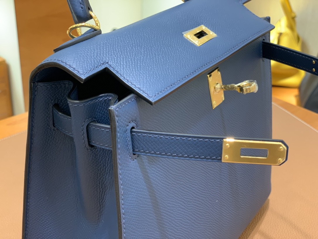 Hermès（爱马仕）Kelly 凯莉包 Epsom 深邃蓝 金扣 25cm