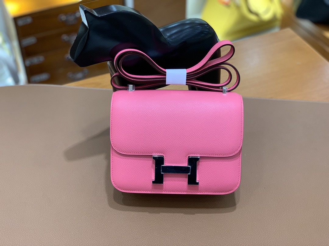 Hermès（爱马仕）Constance 空姐包 Epsom 唇膏粉 19cm 银扣