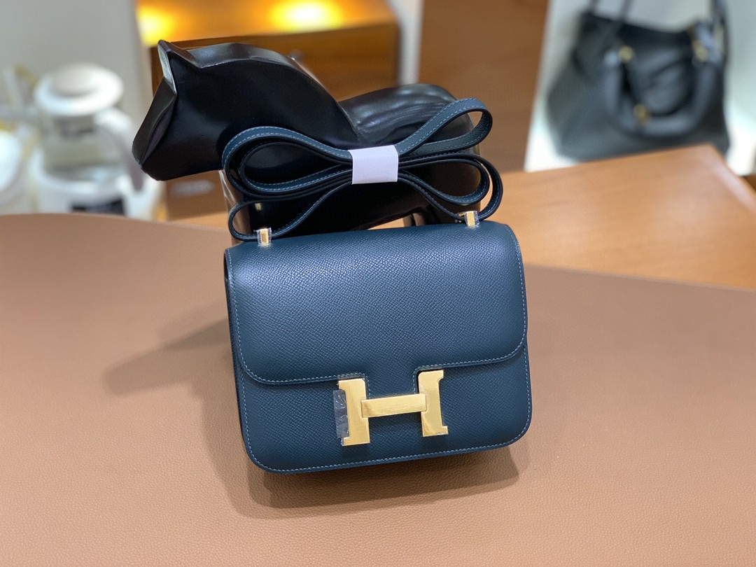 Hermès（爱马仕）Constance 空姐包 Epsom 松柏绿 19cm 金扣