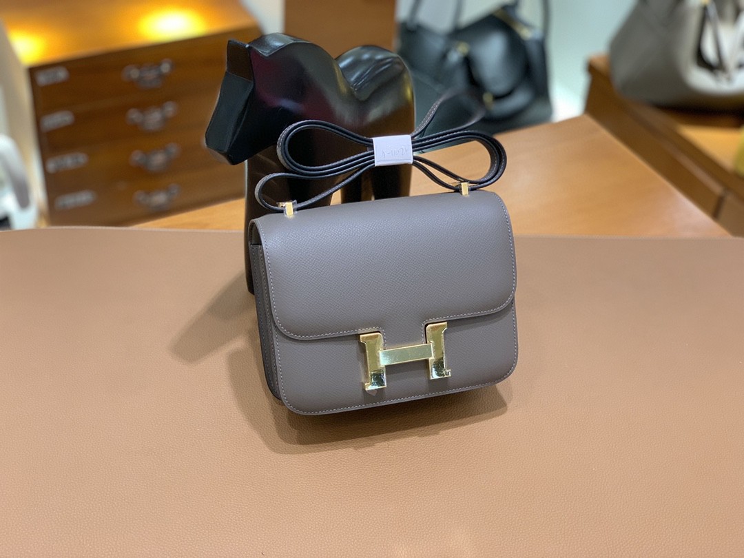 Hermès（爱马仕）Constance 空姐包 Epsom 锡器灰 19cm 金扣