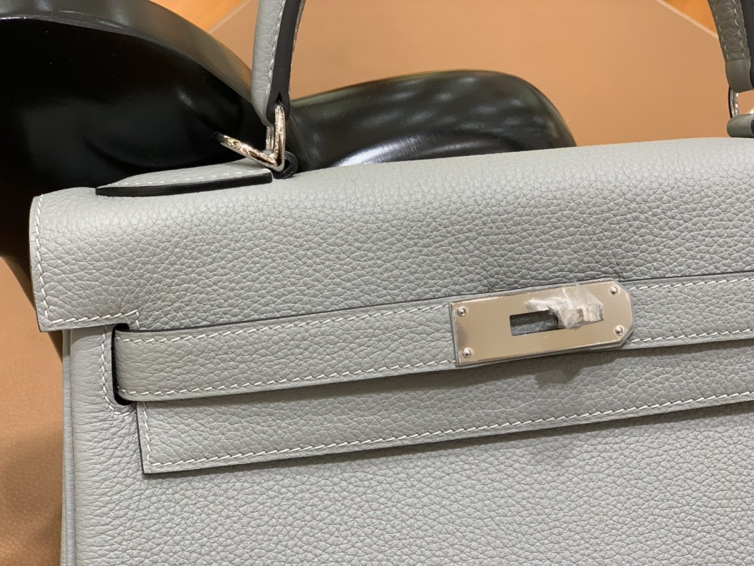 Hermès（爱马仕）Kelly 凯莉包 Togo 海鸥灰 银扣 28cm 现货
