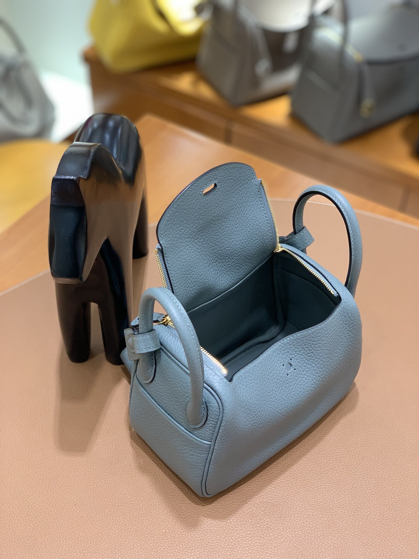 Hermès（爱马仕）mini lindy 迷你琳迪 TC CC63杏仁绿 金扣 19cm