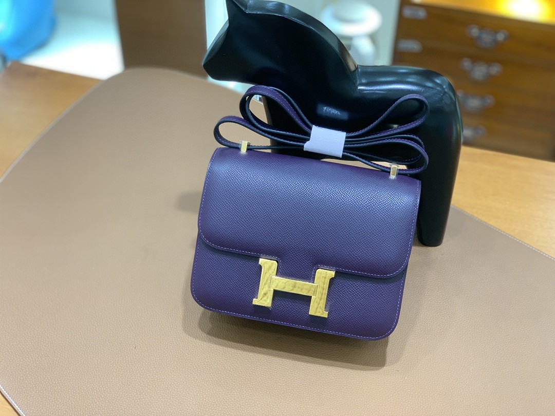Hermès（爱马仕）Constance 空姐包 Epsom 葡萄紫 19cm 金扣