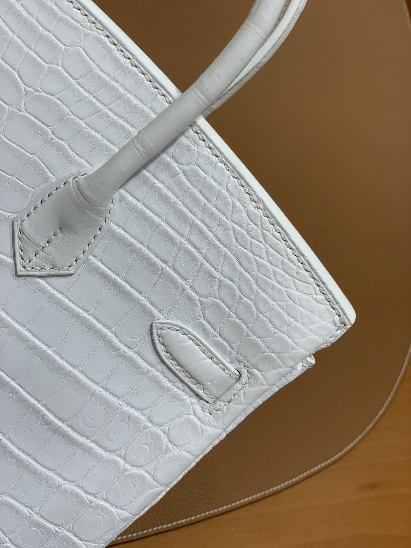 Hermès（爱马仕）Birkin 铂金包 雾面尼罗鳄 纯白 银扣 25cm