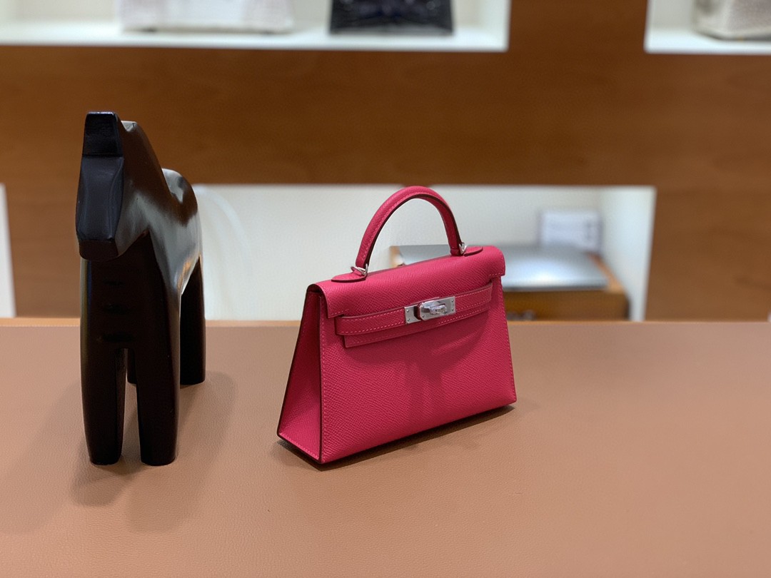 Hermès（爱马仕）mini Kelly 迷你凯莉 Epsom 银扣 i6极致粉 19cm 现货