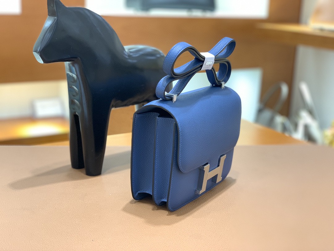 Hermès（爱马仕）Constance 空姐包 Epsom 玛瑙蓝 19cm 银扣