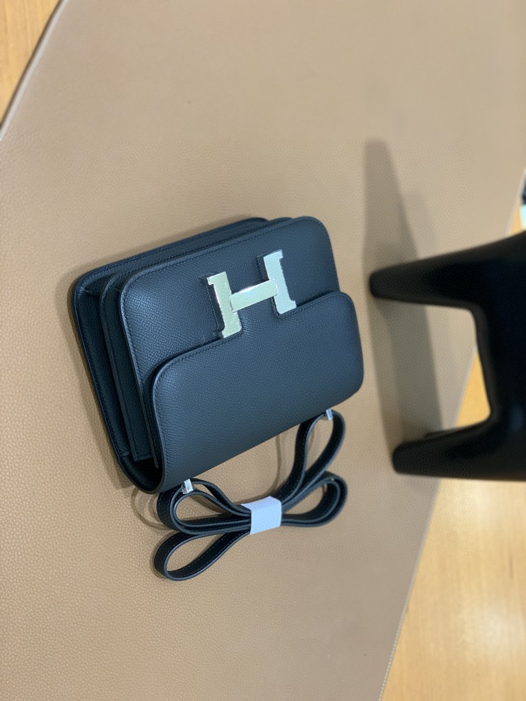 Hermès（爱马仕）Constance 空姐包 Epsom 黑色 19cm 银扣