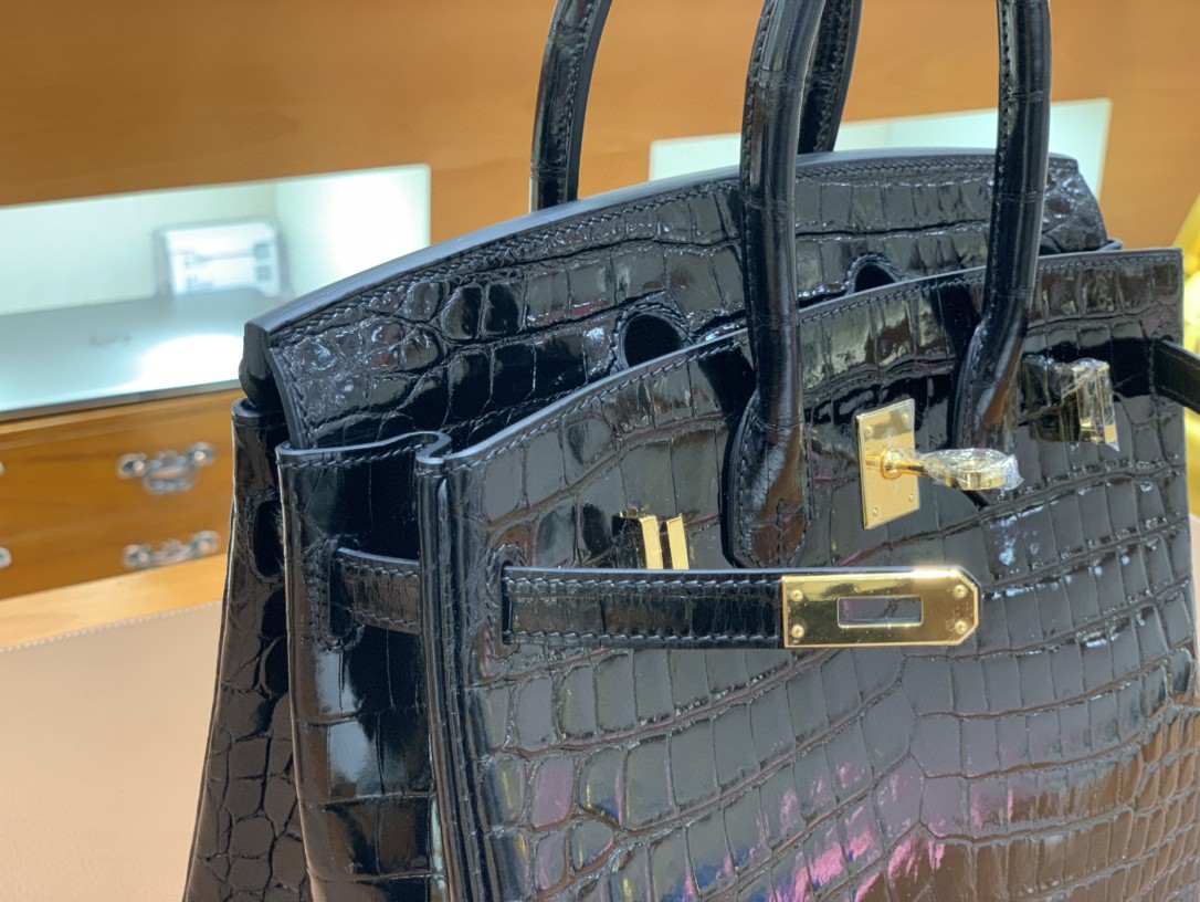 Hermès（爱马仕）Birkin 铂金包 亮面尼罗鳄 黑色 金扣 25cm