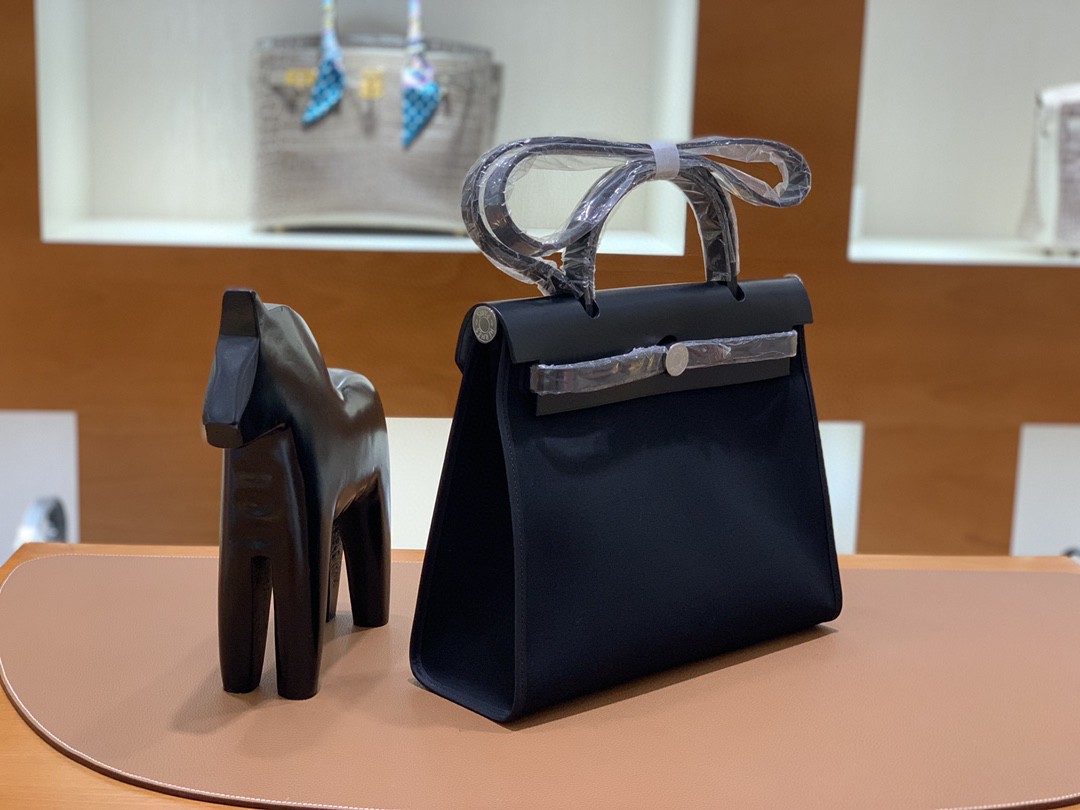 Hermès（爱马仕）herbag Box帆布 黑色 银扣 31cm