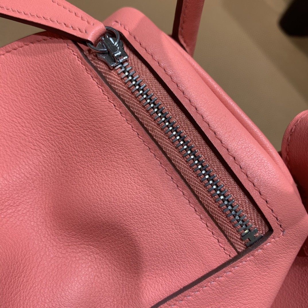 Hermès（爱马仕） minilindy 迷你琳迪 Swift 唇膏粉 银扣 19cm