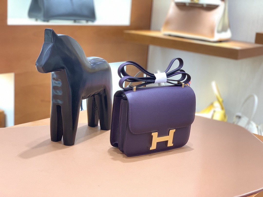 Hermès（爱马仕）Constance 空姐包 Epsom 葡萄紫 19cm 金扣