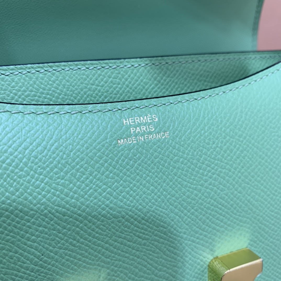 Hermès（爱马仕）Constance 空姐包 Epsom 牛油果绿 19cm 金扣