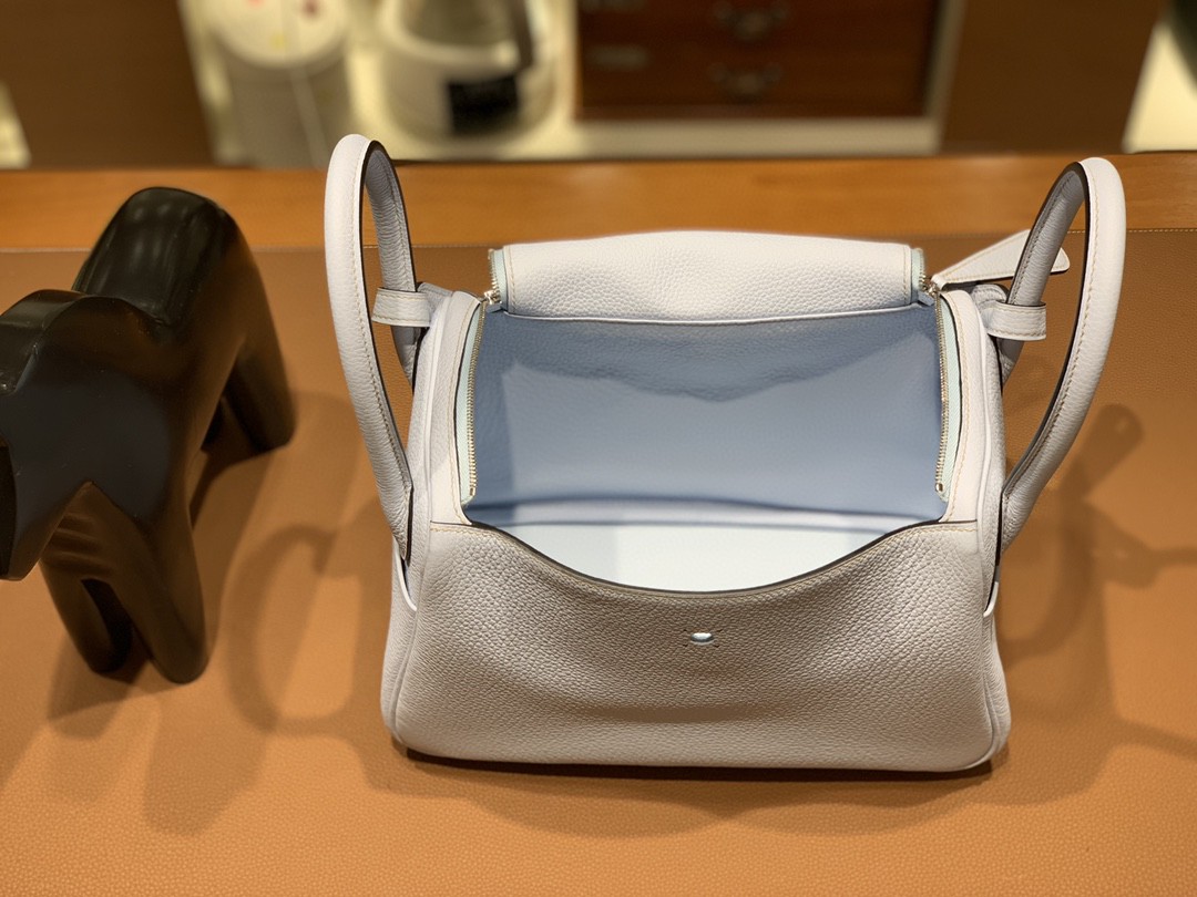 Hermès（爱马仕）Lindy 琳迪包 TC T0 雾蓝色 银扣 26cm