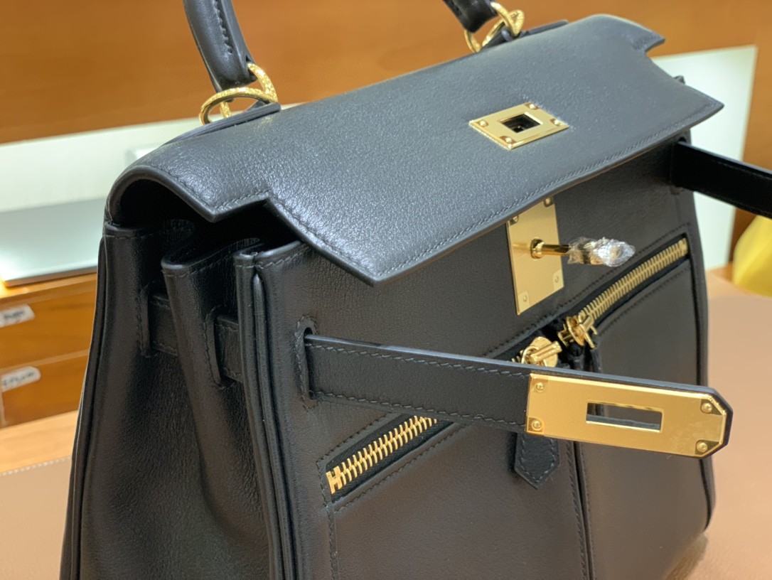 Hermès（爱马仕）Kelly lakis 黑色 swift皮 金扣 28cm 现货