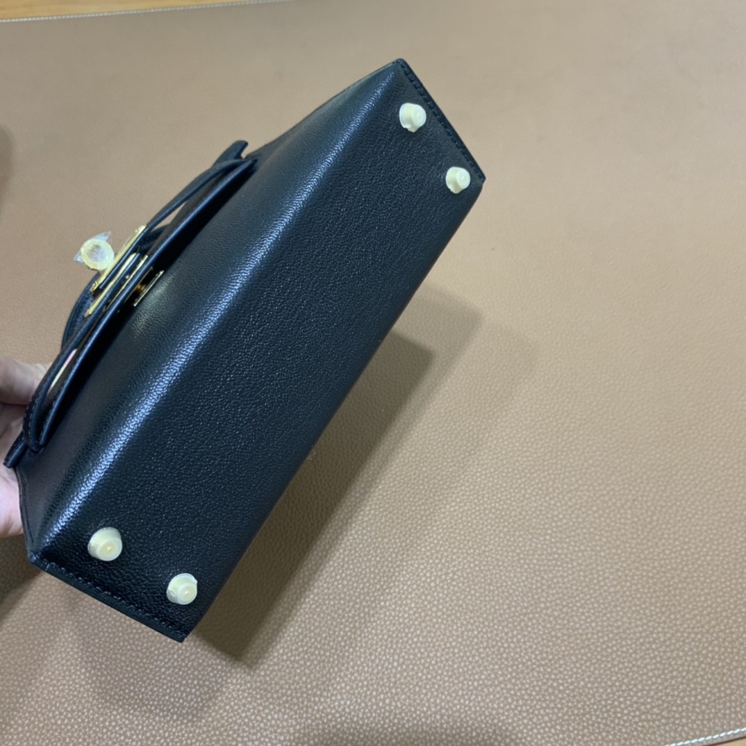 Hermès（爱马仕）minikelly 迷你凯莉 山羊皮 黑色 19cm 金扣