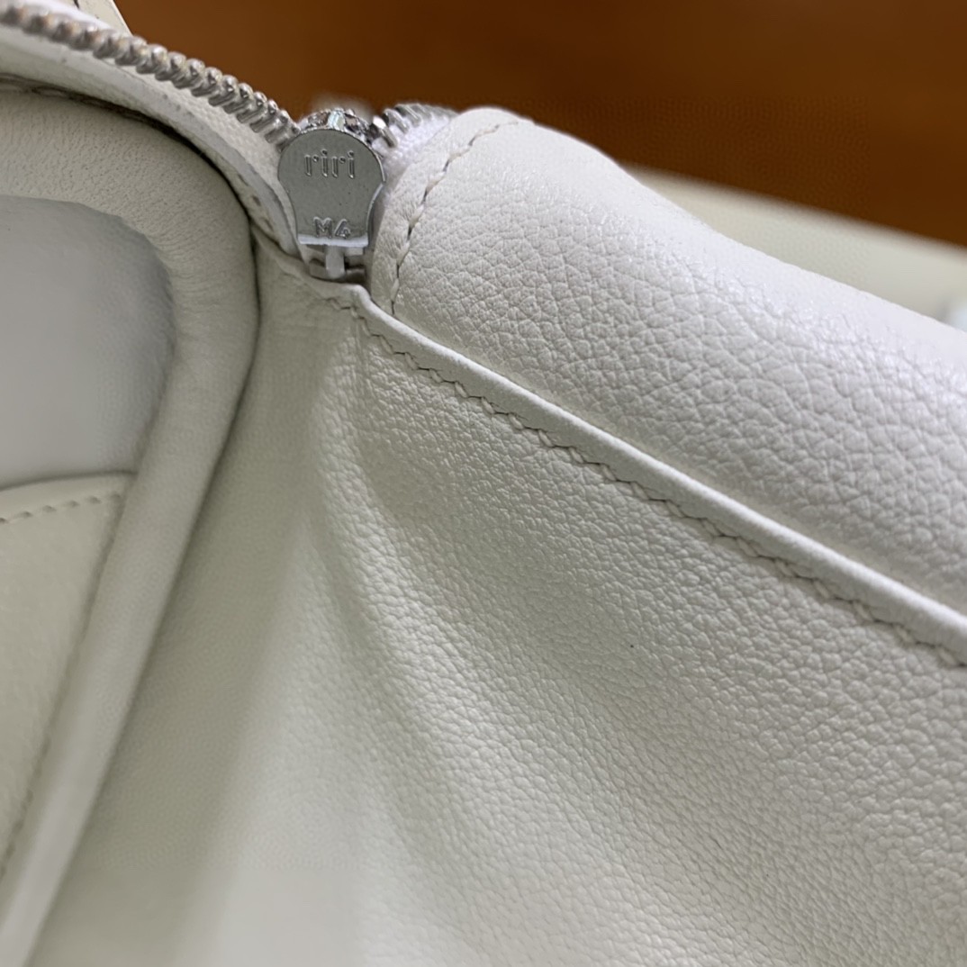 Hermès（爱马仕）Lindy 琳迪包 Evercolor 纯白 银扣 26cm