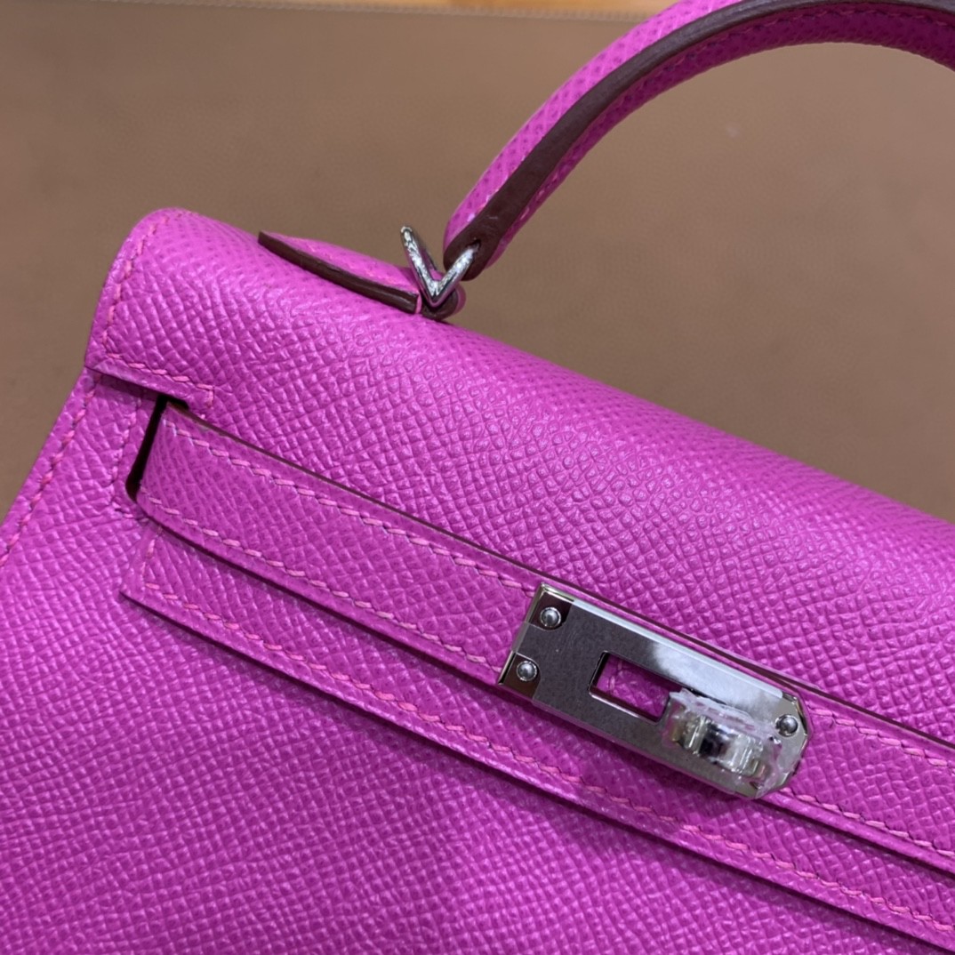 Hermès（爱马仕）mini Kelly 迷你凯莉 Epsom i9玉兰粉 银扣 19cm 现货