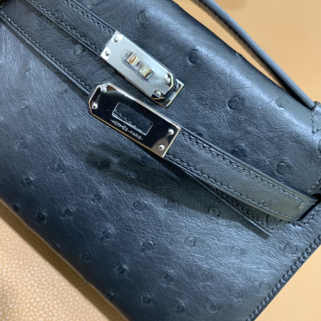 Hermès（爱马仕）mini Kelly 迷你凯莉 鸵鸟皮 黑色 银扣 22