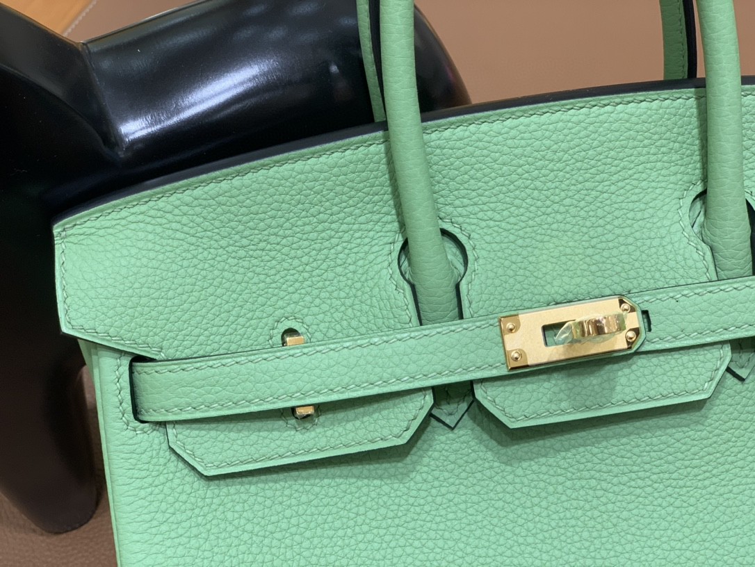 Hermès（爱马仕） Birkin 铂金包 Togo 牛油果绿 金扣 25cm