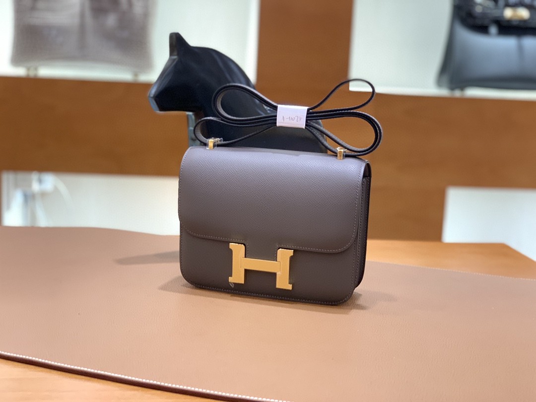 Hermès（爱马仕）Constance 空姐包 Epsom 锡器灰 19cm 金扣