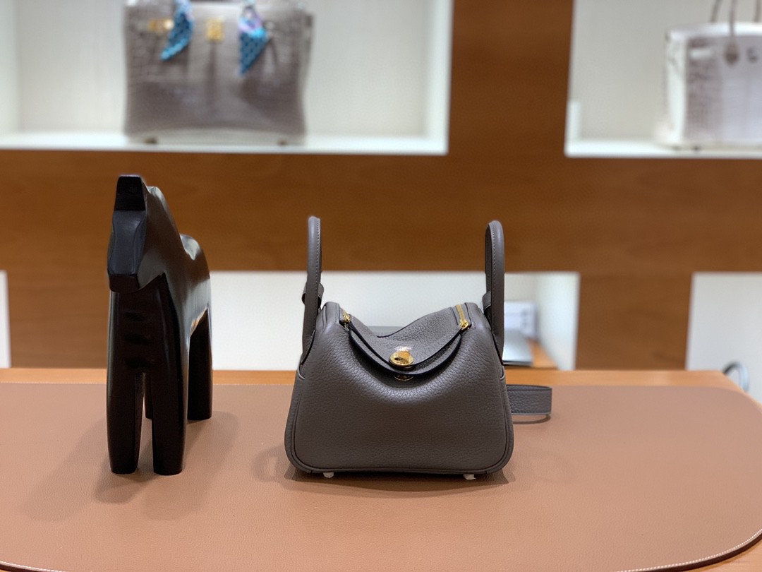 Hermès（爱马仕） minilindy 迷你琳迪 TC 锡器灰 金扣