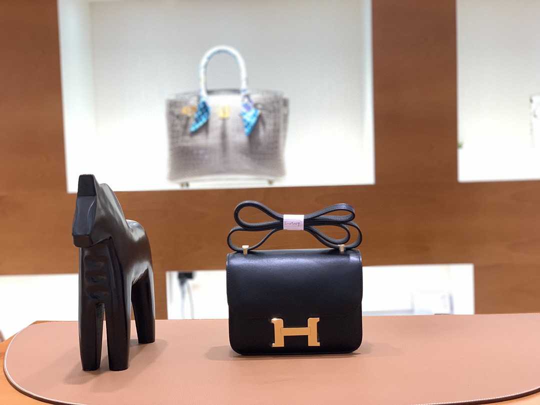 Hermès（爱马仕）Constance 空姐包 swift 黑色 金扣 19cm