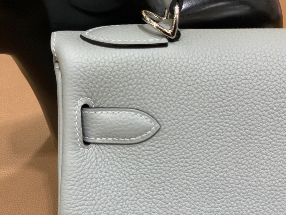 Hermès（爱马仕）Kelly 凯莉包 Togo 海鸥灰 银扣 28cm 现货