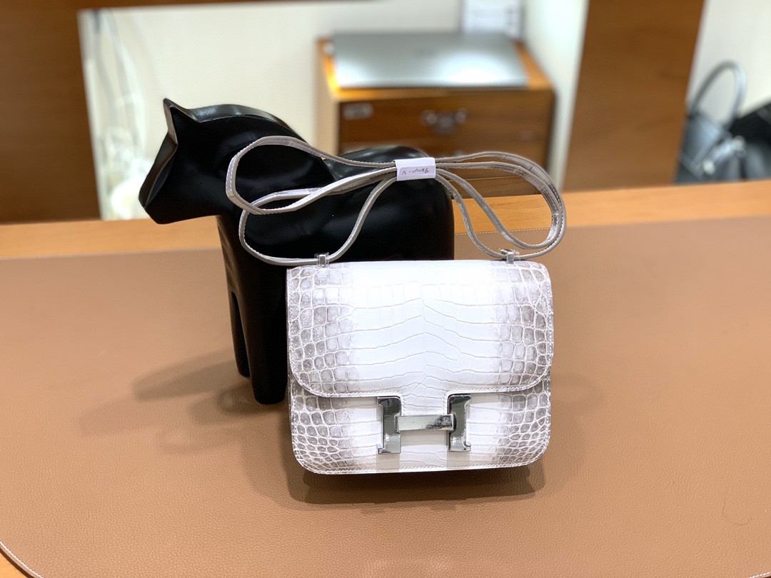 Hermès（爱马仕）Constance 空姐包 尼罗鳄 喜马拉雅 银扣 19cm