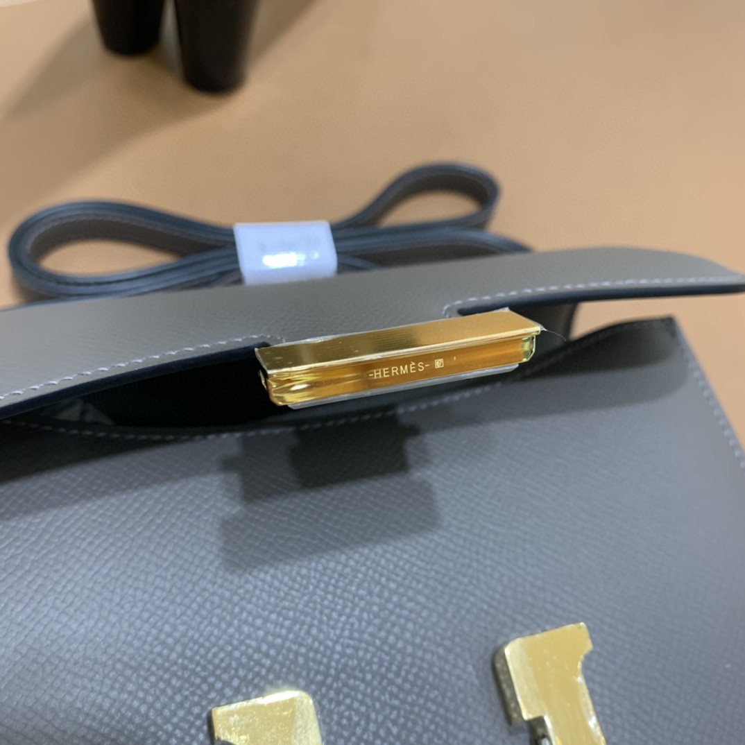 Hermès（爱马仕）Constance 空姐包 Epsom 锡器灰 19cm 金扣