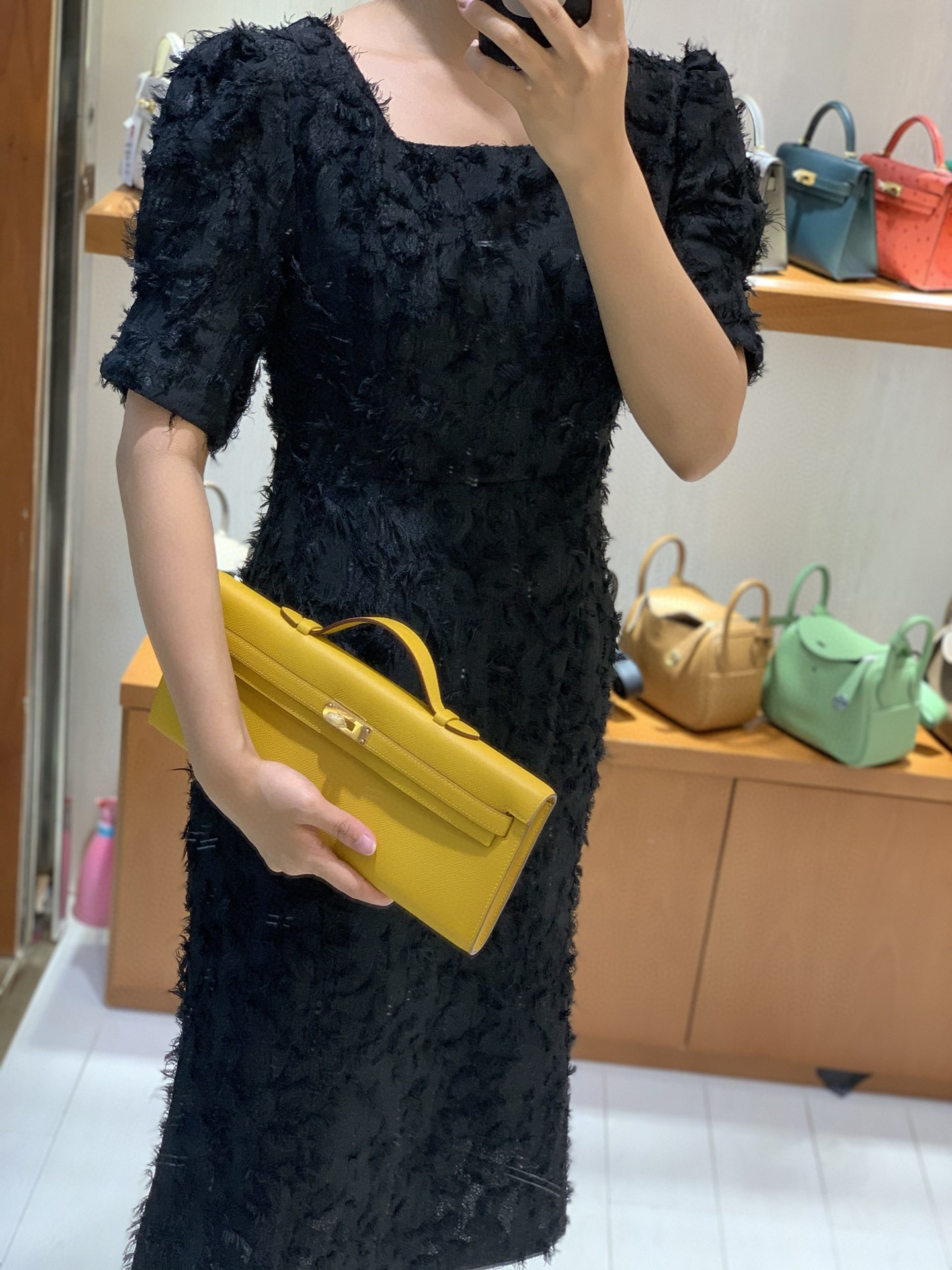 Hermès（爱马仕）miniKelly cut 琥珀黄 epsom皮 31cm 金扣