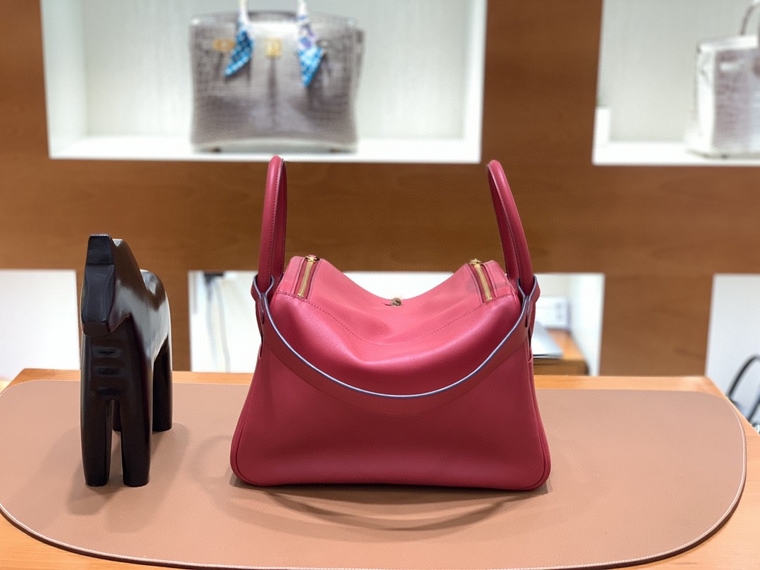Hermès（爱马仕）Lindy 琳迪包 Swift 宝石红 金扣 30cm