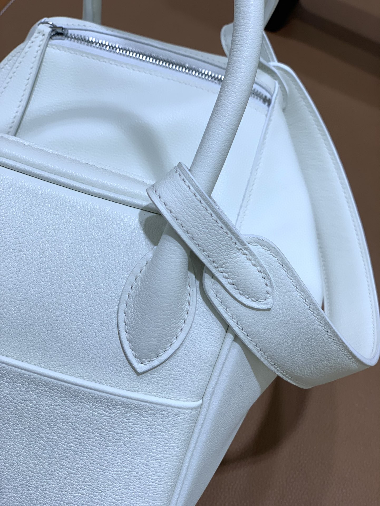 Hermès（爱马仕）Lindy 琳迪包 Evercolor 纯白 银扣 26cm