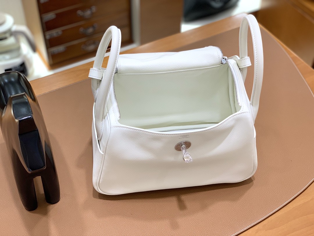 Hermès（爱马仕）Lindy 琳迪包 Evercolor 纯白 银扣 26cm