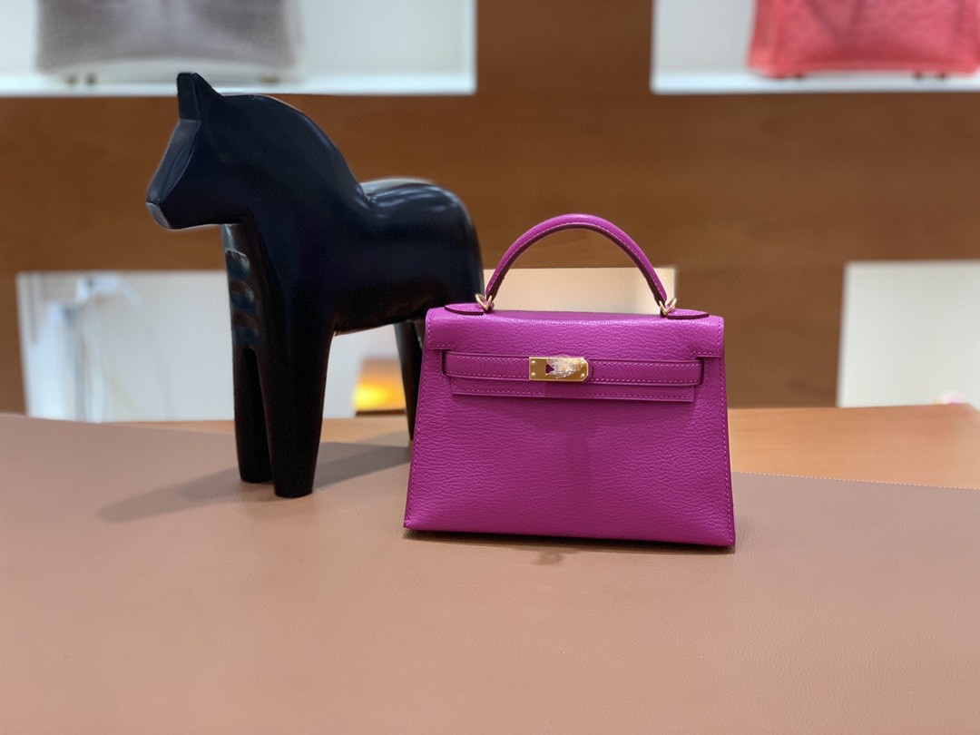 Hermès（爱马仕）mini Kelly 迷你凯莉 山羊皮 玫瑰紫 19cm 金扣