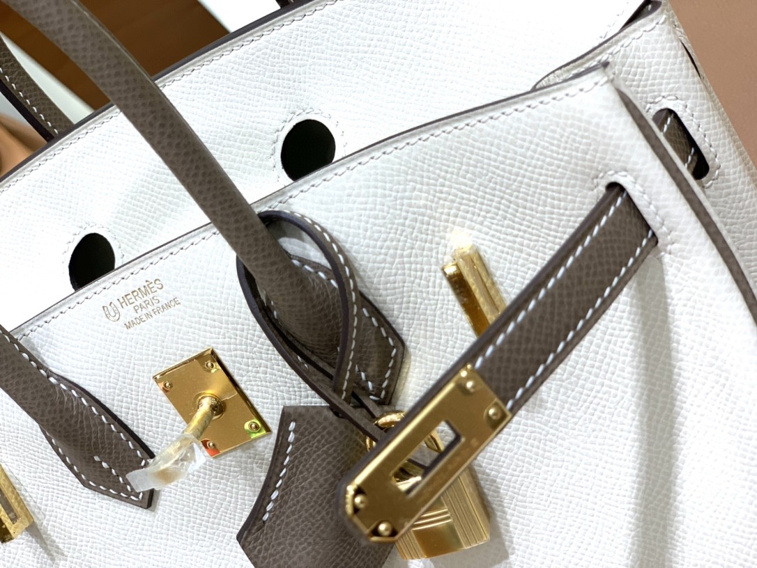 Hermès（爱马仕）Birkin 铂金包 Epsom 奶昔白拼大象灰 金扣 25CM