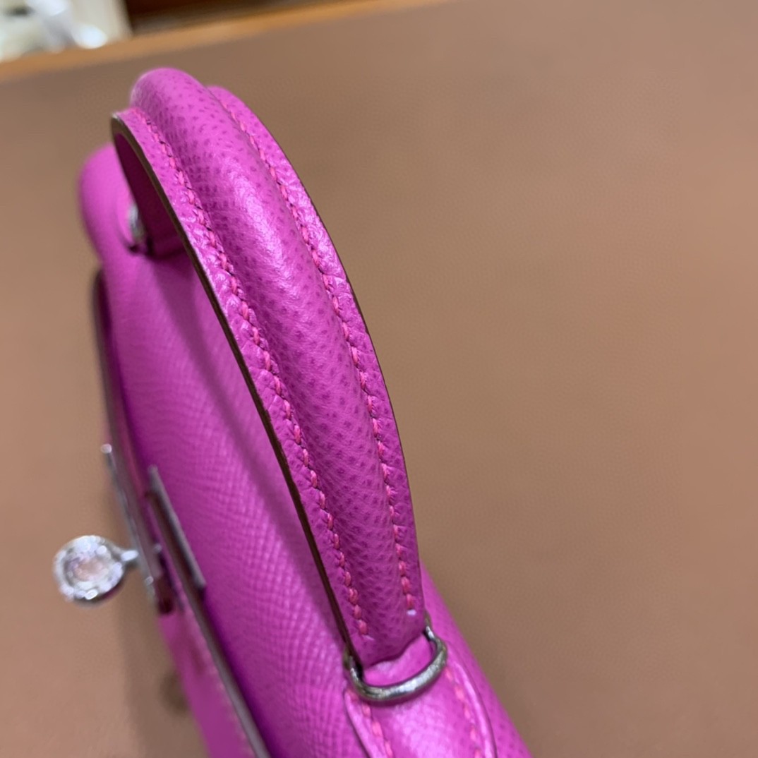 Hermès（爱马仕）mini Kelly 迷你凯莉 Epsom i9玉兰粉 银扣 19cm 现货