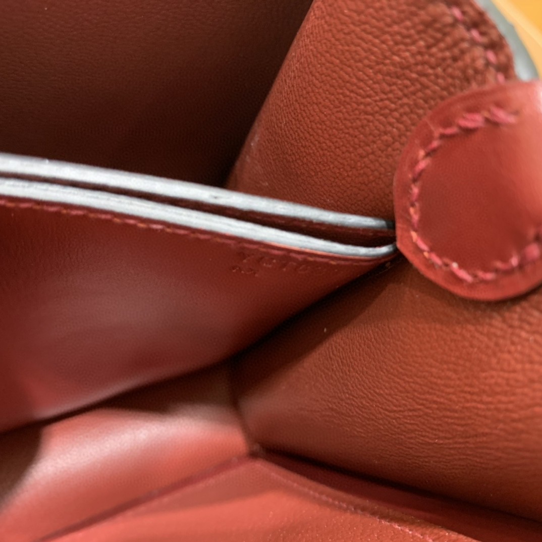 Hermès（爱马仕）Roulis 猪鼻包 Box 宝石红 银扣 18cm